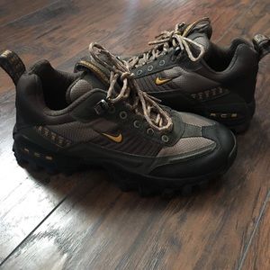 Hiking Shoes